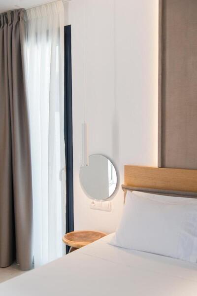 Nami Hotel & Suites - Deluxe Room