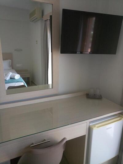 Niko Elen - Standard Double or Twin Room with Balcony