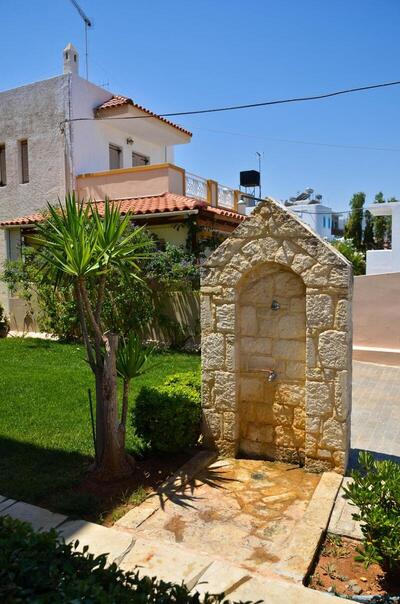 Niko Elen, Ираклион, Гърция