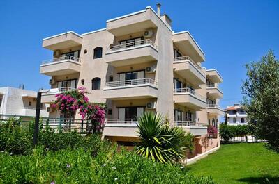 Niko Elen, Ираклион, Гърция