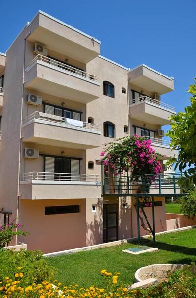 Niko Elen, Ираклион, Гърция