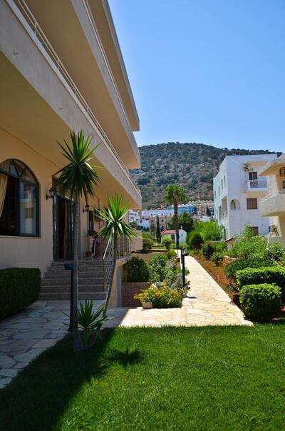 Niko Elen, Ираклион, Гърция