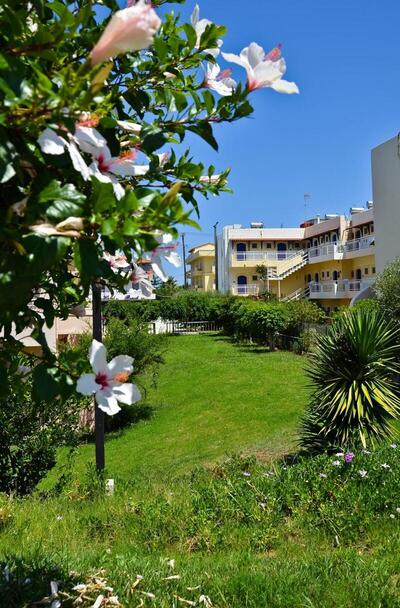 Niko Elen, Ираклион, Гърция