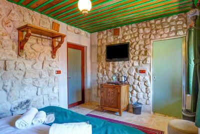 Nissa Cave - Deluxe Room