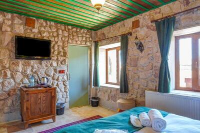 Nissa Cave - Deluxe Room