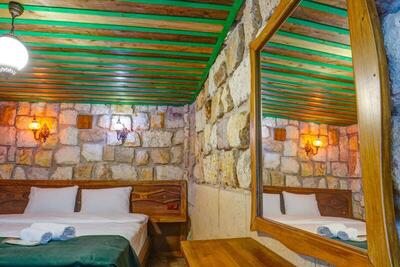 Nissa Cave - Deluxe Room