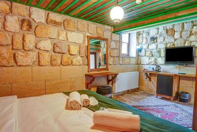 Nissa Cave - Deluxe Room