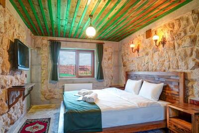 Nissa Cave - Queen Room With Spa Bath