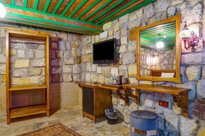 Nissa Cave - Deluxe Room