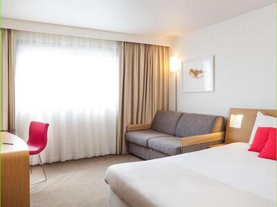 Novotel Paris La Defense Esplanade, Париж, Франция