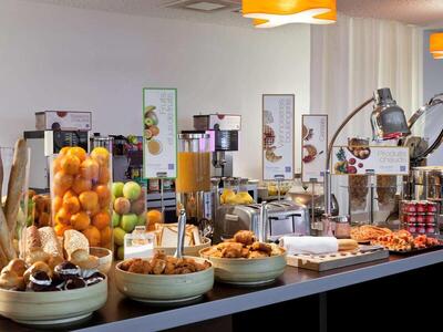 Novotel Paris La Defense Esplanade, Париж, Франция