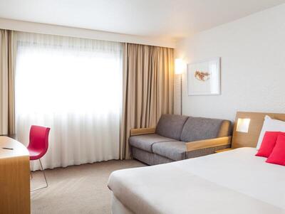 Novotel Paris La Defense Esplanade - Standard Room with 1 Double bed and Single sofa Bed