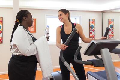 Novotel Paris La Defense Esplanade, Париж, Франция