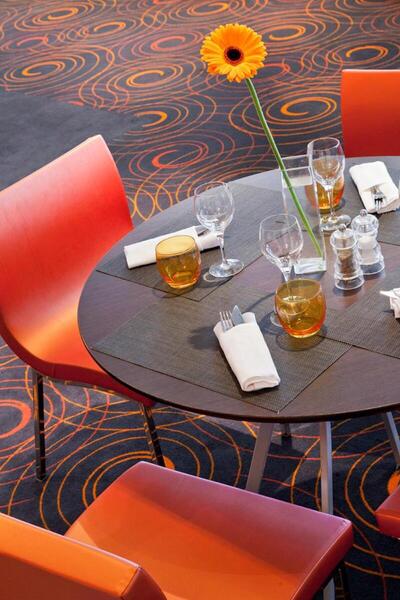 Novotel Paris La Defense Esplanade, Париж, Франция