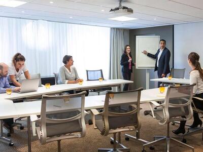 Novotel Paris La Defense Esplanade, Париж, Франция