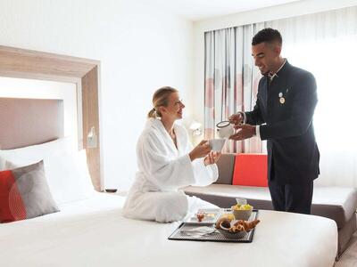 Novotel Paris La Defense Esplanade, Париж, Франция