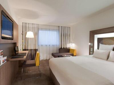 Novotel Paris La Defense Esplanade, Париж, Франция
