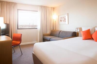 Novotel Paris La Defense Esplanade - Superior Double Room with Sofa Bed and City View and 
