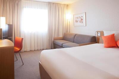 Novotel Paris La Defense Esplanade - Standard Room with 1 Double bed and Single sofa Bed