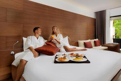 Novotel Phuket Kata Avista Resort and Spa - Superior King Room With Balcony And Garden View