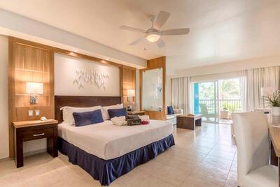 Ocean Blue & Sand Beach Resort - Privilege Junior Suite - Free Wifi