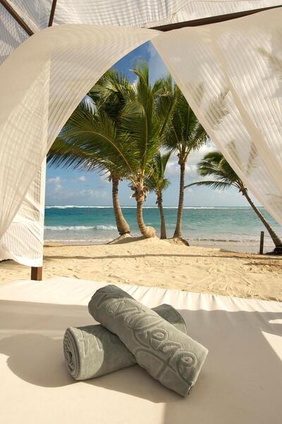 Ocean Blue & Sand Beach Resort - Honeymoon Suite - Free Wifi
