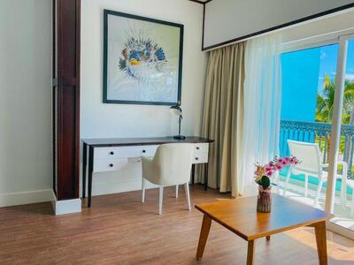 Ocean Blue & Sand Beach Resort - Junior Suite Superior Deluxe -  Free Wifi