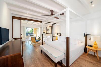 Ocean Blue & Sand Beach Resort - Junior Suite Superior Deluxe Vista Piscina Single