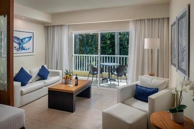 Ocean Blue & Sand Beach Resort - Privilege Junior Suite Garden View Single - Free Wifi