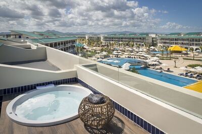Ocean El Faro Resort - Privilege Junior Suite Vista Piscina Roof Top