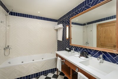 Ocean El Faro Resort - Privilege  Junior Suite Pool View