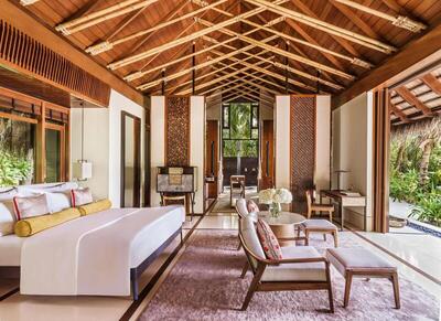 One&Only Reethi Rah - Beach Villa with Pool (Free Transfer and Dinner or Credit)
