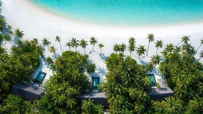 One&Only Reethi Rah - Beach Villa with Pool (Free Transfer and Dinner or Credit)