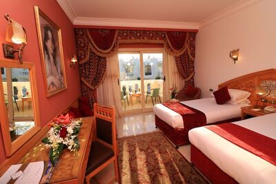 Oriental Rivoli Hotel & SPA - Superior Room, Pool View