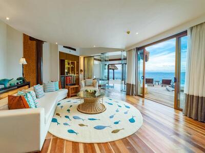 OZEN RESERVE BOLIFUSHI - Luxury All Inclusive - Private Ocean Reserve with Slide - 2 Bedroom