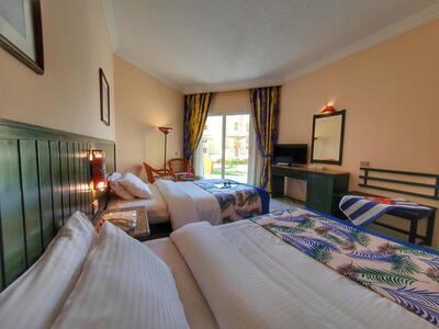 Palm Beach Resort Families and Couples only - Standard Garden View Room