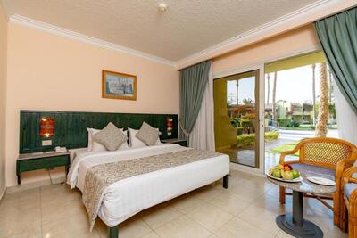 Palm Beach Resort Families and Couples only - Standard Garden View Room
