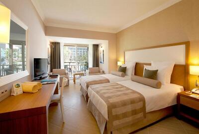 Paloma Oceana - Two Connecting Double Rooms