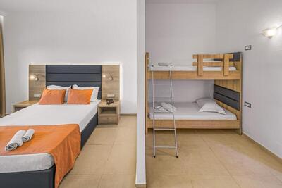 Panorama Village Hotel - Superior Family Room