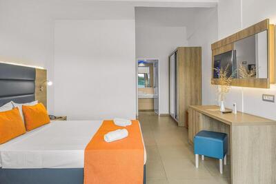 Panorama Village Hotel - Superior Family Room