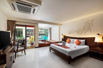 Patong Paragon Resort & Spa - Deluxe Room, Pool Access
