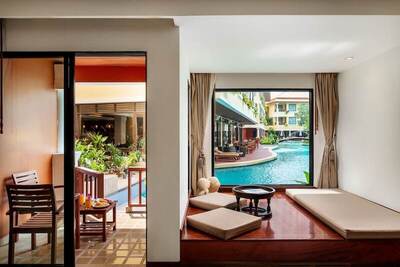 Patong Paragon Resort & Spa - Deluxe Room, Pool Access
