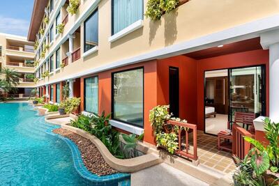 Patong Paragon Resort & Spa - Deluxe Room, Pool Access
