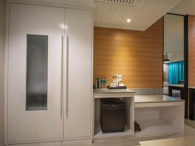 Peach Hill Resort - Deluxe Room