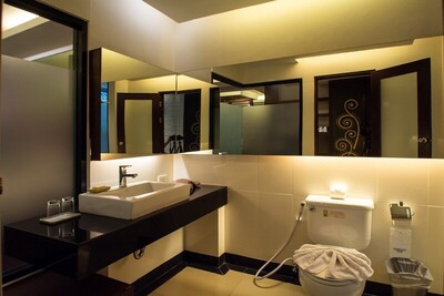 Peach Hill Resort - Deluxe Bungalow -No Jacuzzi
