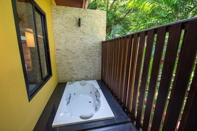 Peach Hill Resort - Deluxe Bungalow -No Jacuzzi