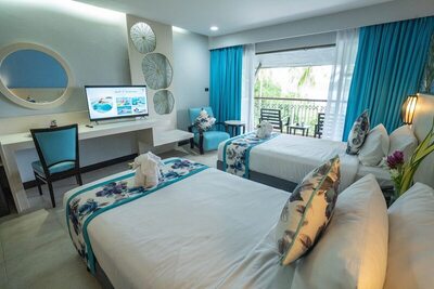 Peach Hill Resort - Deluxe Room