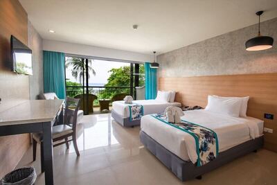 Peach Hill Resort - Deluxe Room
