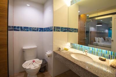 Peach Hill Resort - Deluxe Room