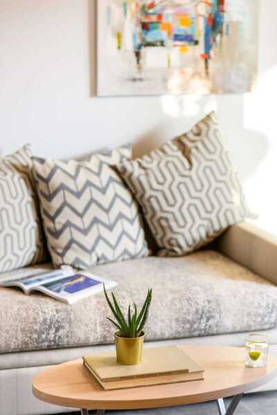 Philoxenia Hotel, Метаморфози, Гърция